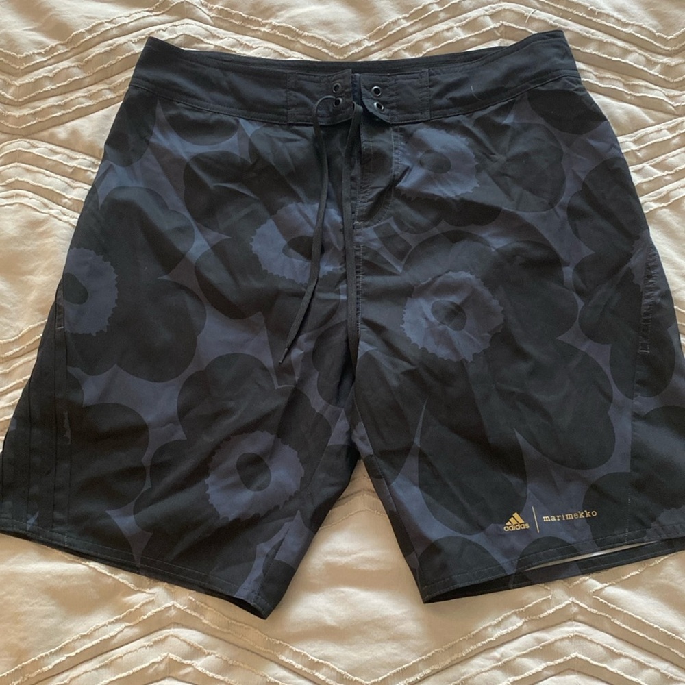 Adidias & Marimekko collab men’s swim trunks black floral size 32
